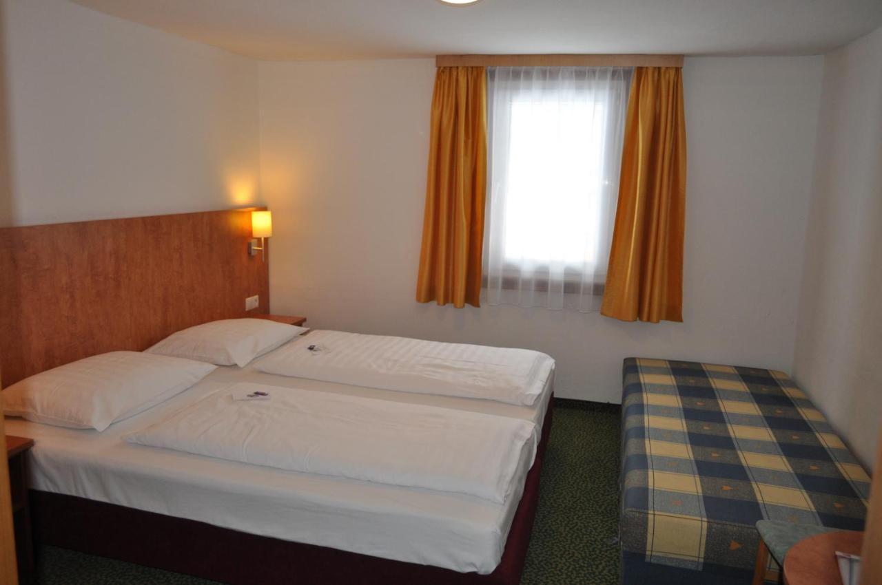 Hotel Tauernpasshoehe โอเบอร์เทาเอิร์น ภายนอก รูปภาพ