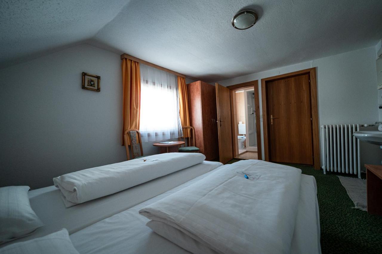 Hotel Tauernpasshoehe โอเบอร์เทาเอิร์น ภายนอก รูปภาพ